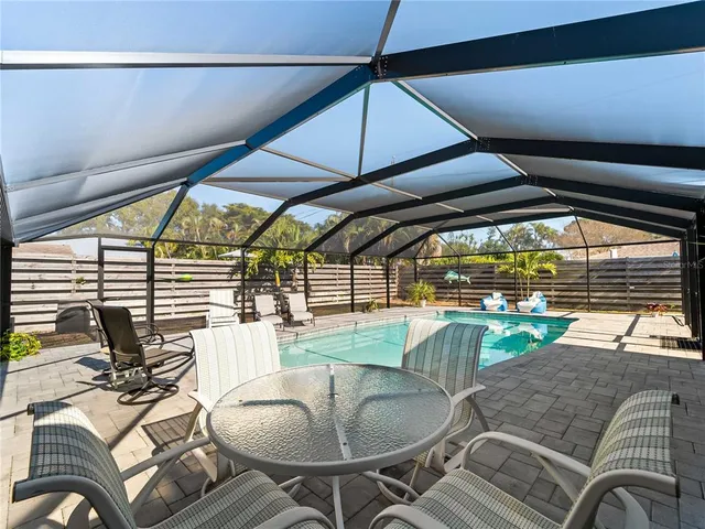 $680,000 | 2003 49th Street West, Bradenton, FL 34209