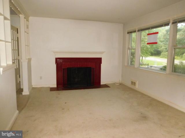 7114 Riverdale Road Lanham, MD 20706 - Photo 4 of 8 Living Room