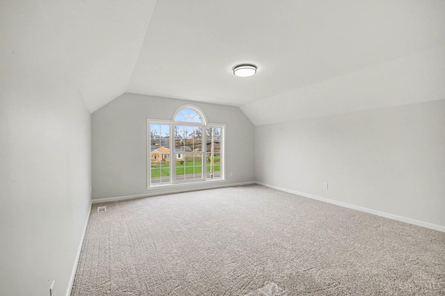 745 Compton Road Cincinnati, OH 45231 - Photo 16 of 30