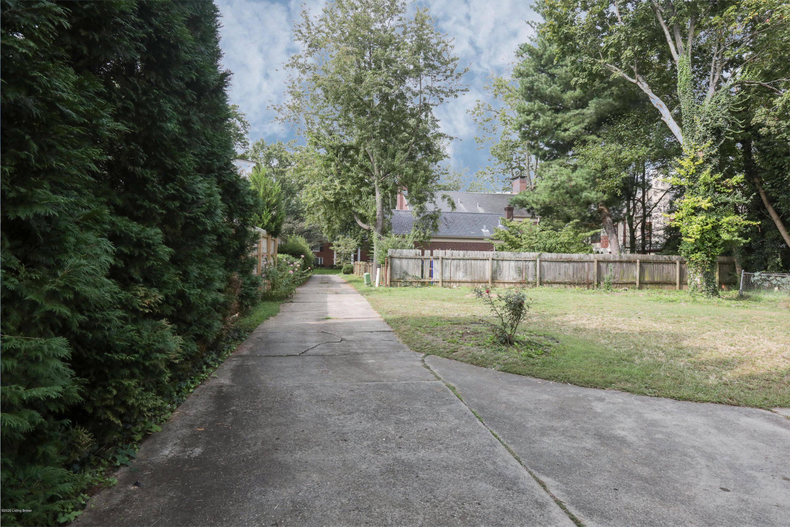 1740 Sulgrave Road Louisville, KY 40205 - Photo 24 of 33 sulgrave169