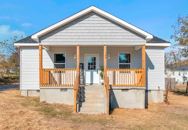 $215,000 | 300 Farley Street, Spartanburg, SC 29303
