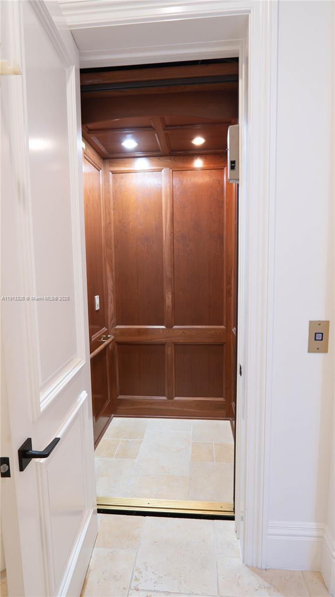 959 Eve Street Delray Beach, FL 33483 - Photo 33 of 74 a view of walk in closet