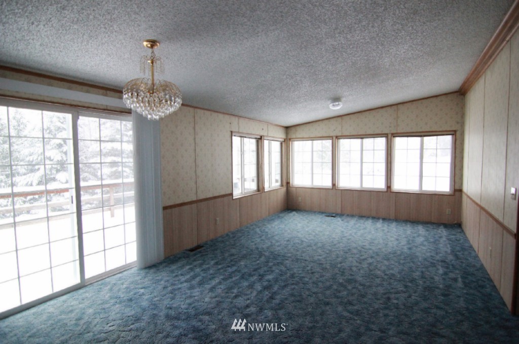 7401 Wheeler Road Maple Falls, WA 98266 - Photo 15 of 25 Gallery Image 15