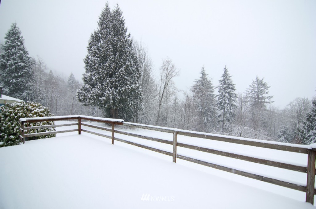 7401 Wheeler Road Maple Falls, WA 98266 - Photo 19 of 25 Gallery Image 19