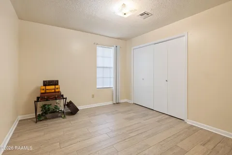 $195,000 | 703 Idlewood Boulevard, Lafayette, LA 70506