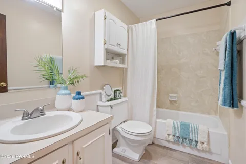 $195,000 | 703 Idlewood Boulevard, Lafayette, LA 70506