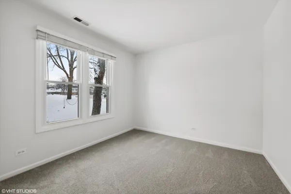 $2,600 | 184 Brook Lane, Unit 350, Vernon Hills, IL 60061