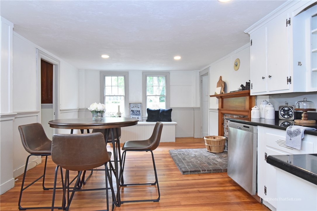 2745 Diamond Hill Road Cumberland, RI 02864 - Photo 11 of 38 Eat-in Kitchen