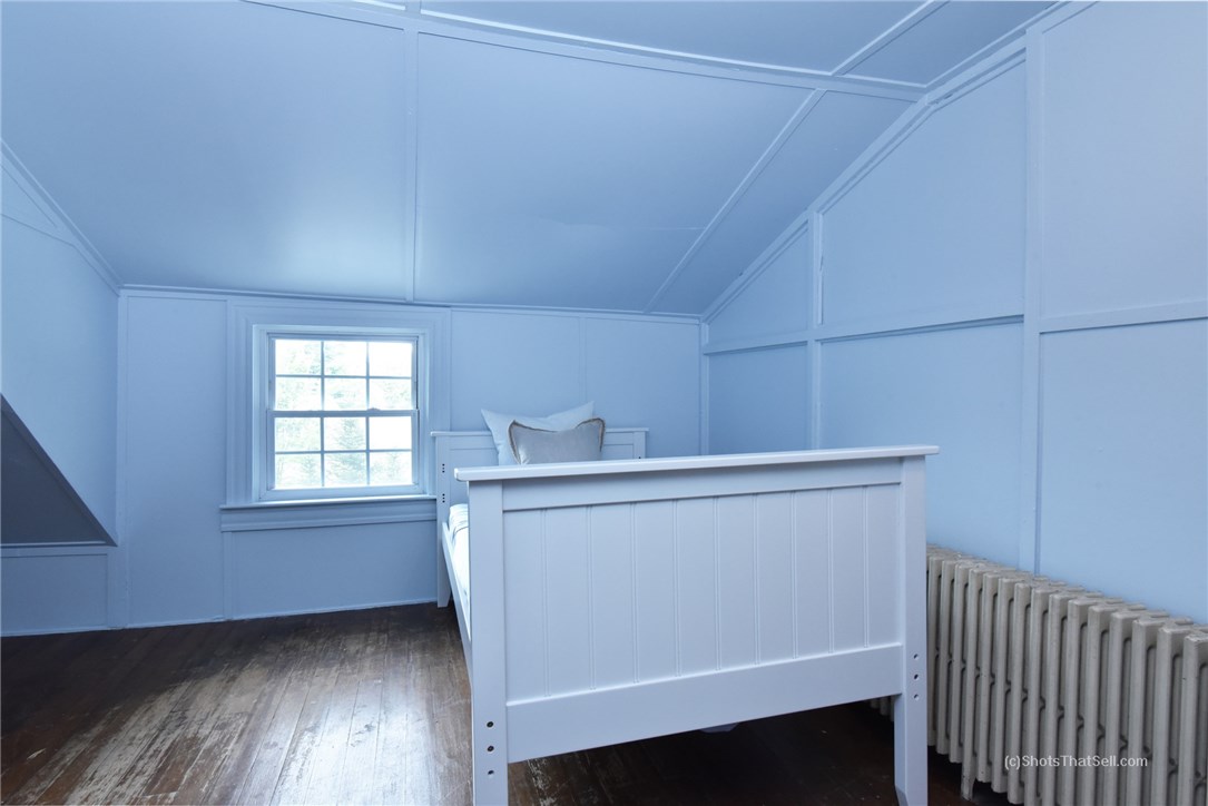 2745 Diamond Hill Road Cumberland, RI 02864 - Photo 20 of 38 Third bedroom
