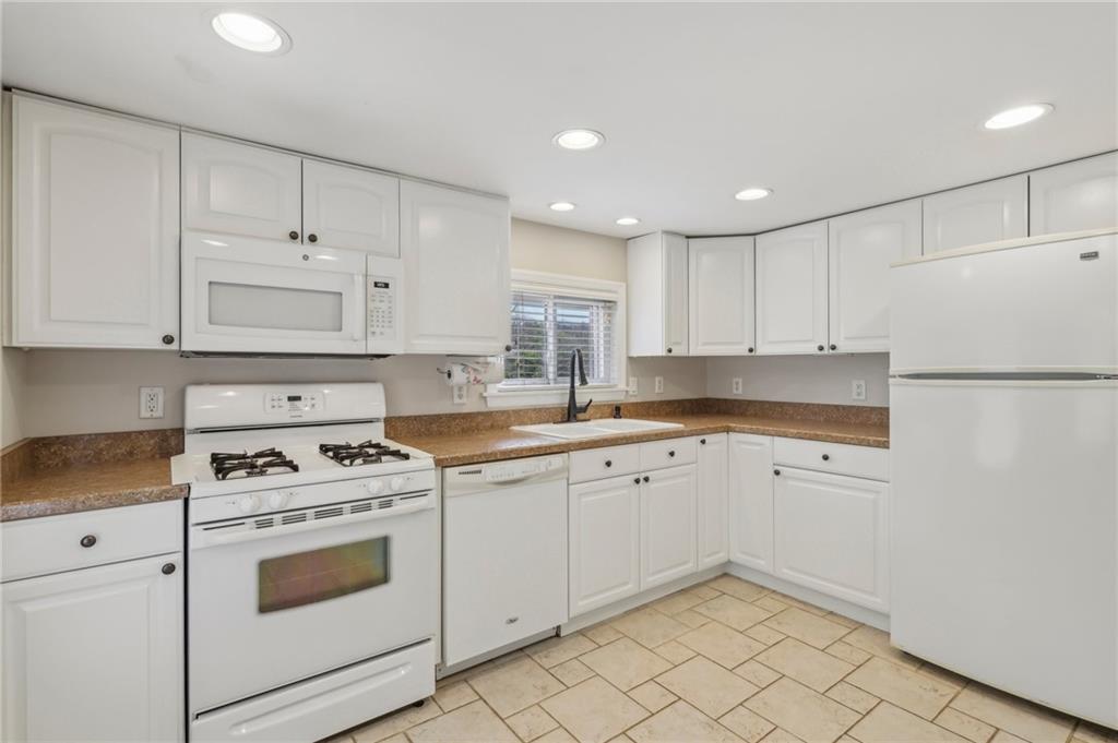 130 Warren Road Warrendale, PA 15086 - Photo 17 of 46 Gallery Image 17