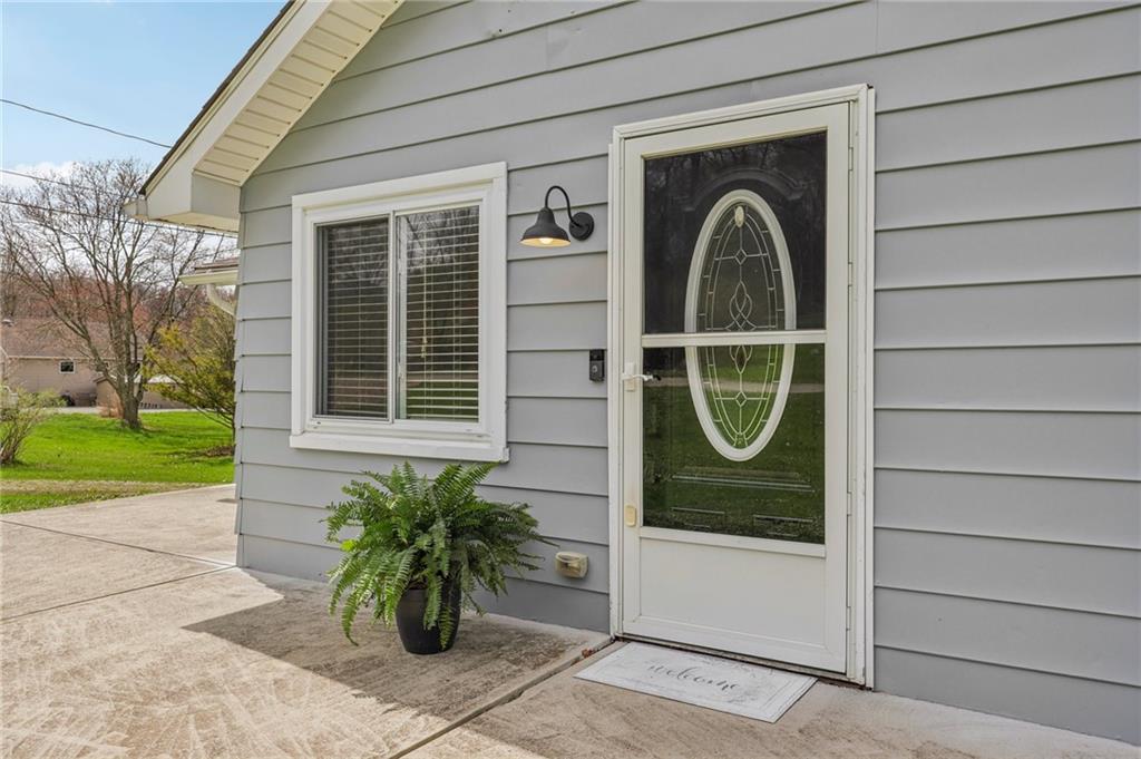 130 Warren Road Warrendale, PA 15086 - Photo 3 of 46 Gallery Image 3