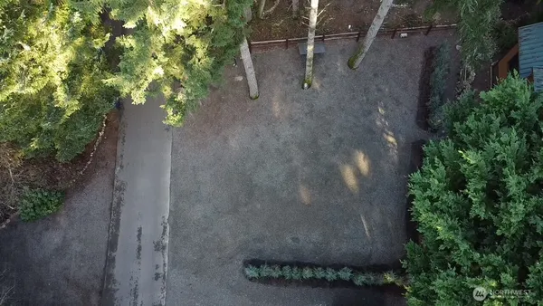 a view of a pathway