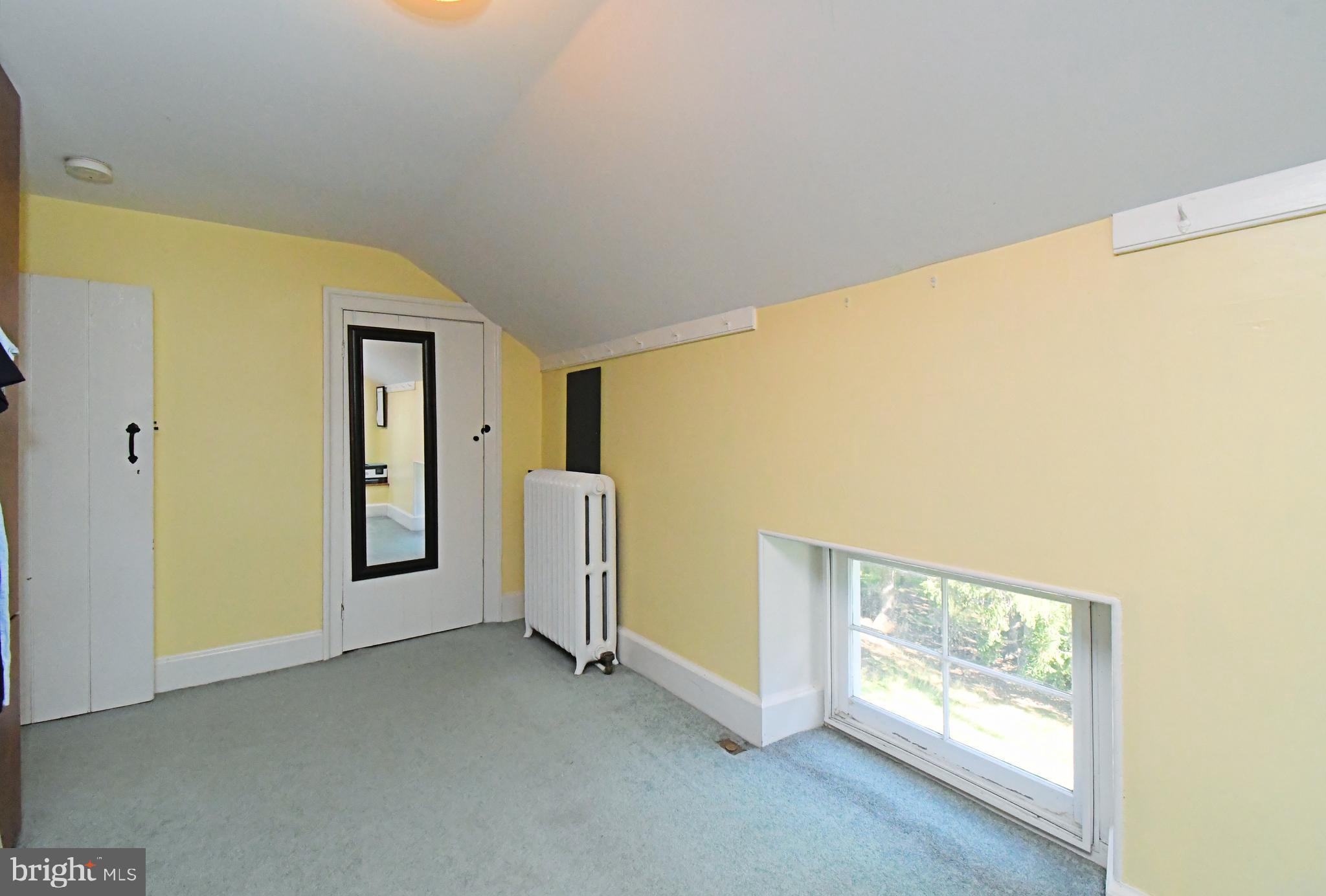 381 Holland Road Holland, PA 18966 - Photo 35 of 86 Gallery Image 35