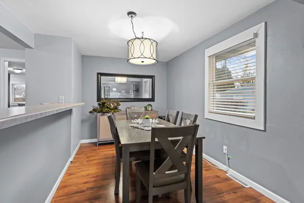 $334,900 | 1437 East Glendale Avenue, Appleton, WI 54911