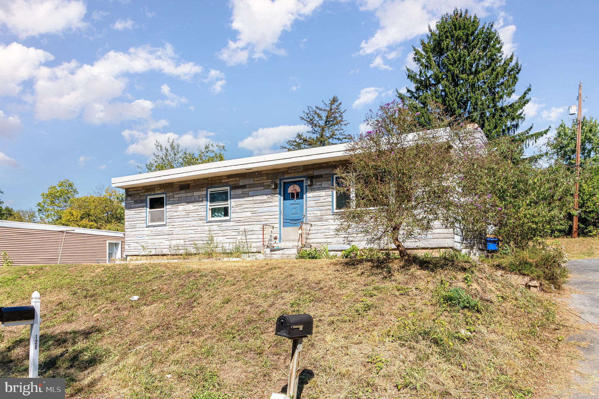117 Brompton Road Hummelstown, PA 17036 - Photo 1 of 26 Gallery Image 1