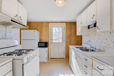 $199,000 | 24 West Berkley Avenue, Granite Falls, NC 28630