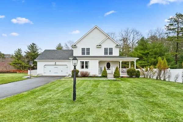 $749,900 | 63 Christmas Tree Lane, Kingston, MA 02364