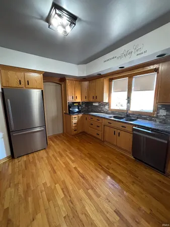 $1,500 | 4353 North County Road, Spencerville, IN 46788