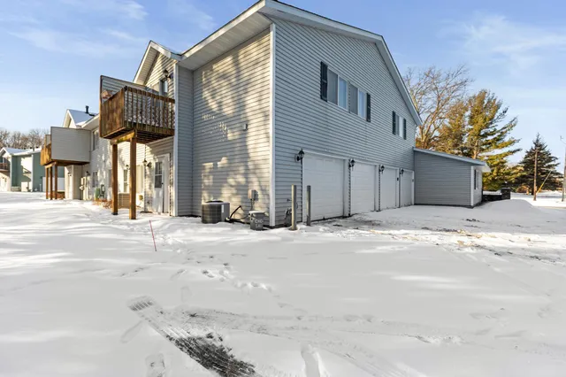 $200,000 | 5998 Fernwood Street, Shoreview, MN 55126