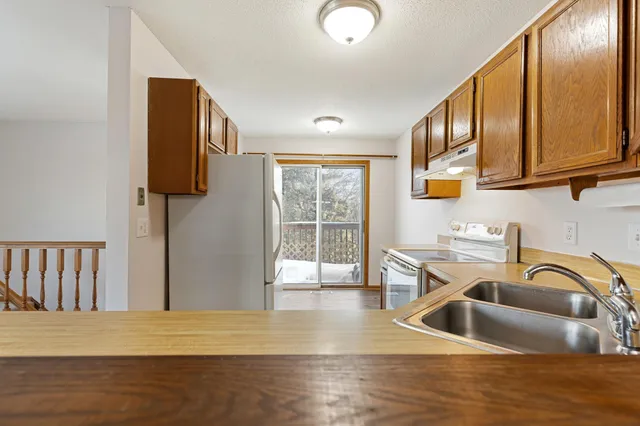 $200,000 | 5998 Fernwood Street, Shoreview, MN 55126