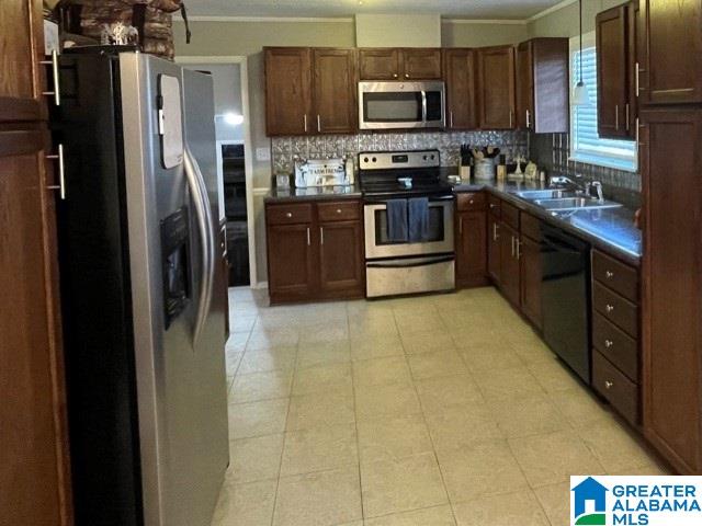 2722 Ridgeway Road Pell City, AL 35128 - Photo 3 of 16