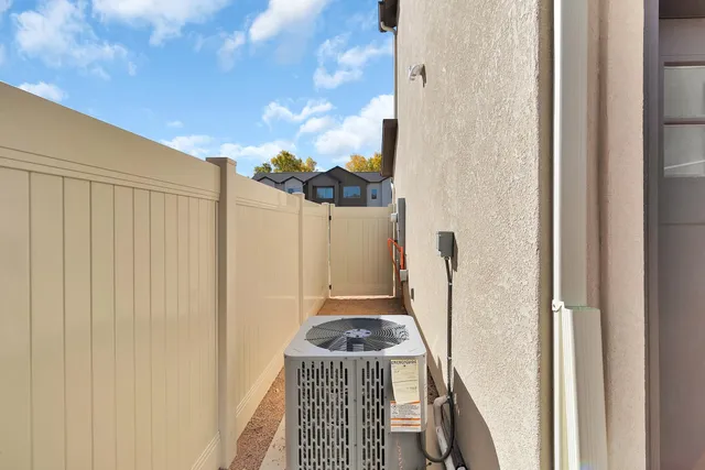 a view of a storage & utility room