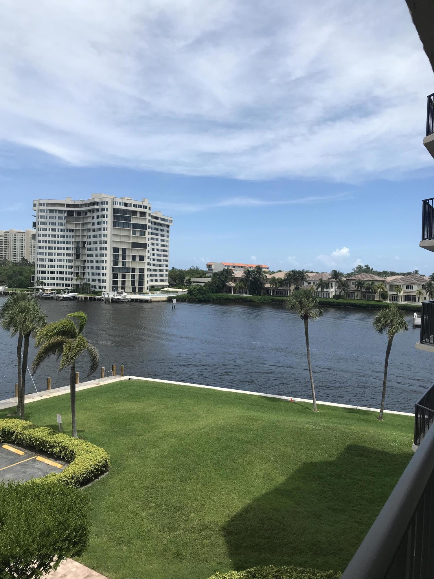899 Jeffery Street, Unit 412 Boca Raton, FL 33487 - Photo 3 of 11 Maria E