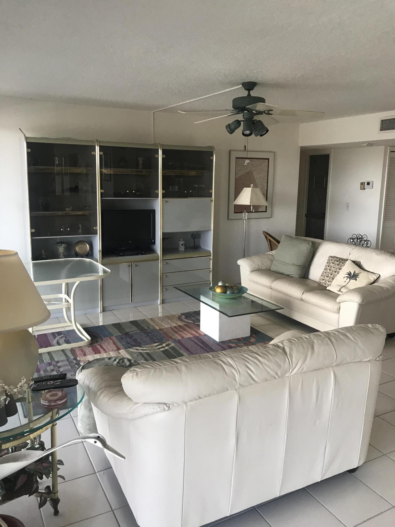 899 Jeffery Street, Unit 412 Boca Raton, FL 33487 - Photo 10 of 11 IMG_4057