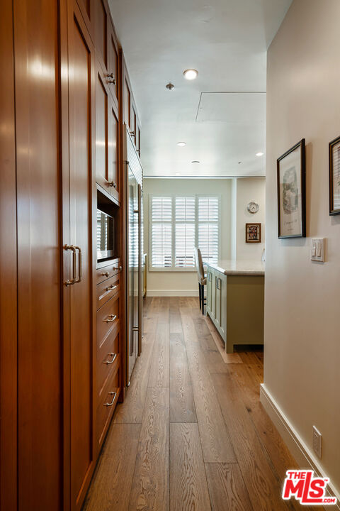 10580 Wilshire Boulevard, Unit 23NE Los Angeles, CA 90024 - Photo 20 of 42 a view of entryway with stairs