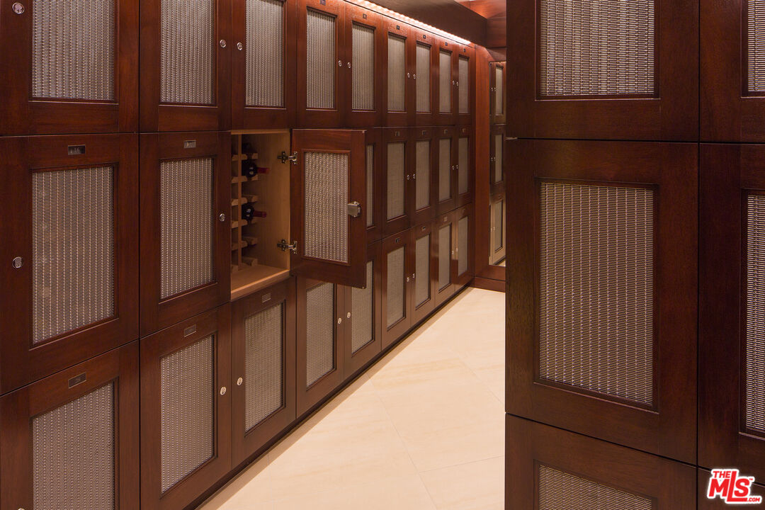 10580 Wilshire Boulevard, Unit 23NE Los Angeles, CA 90024 - Photo 42 of 42 a view of stairs