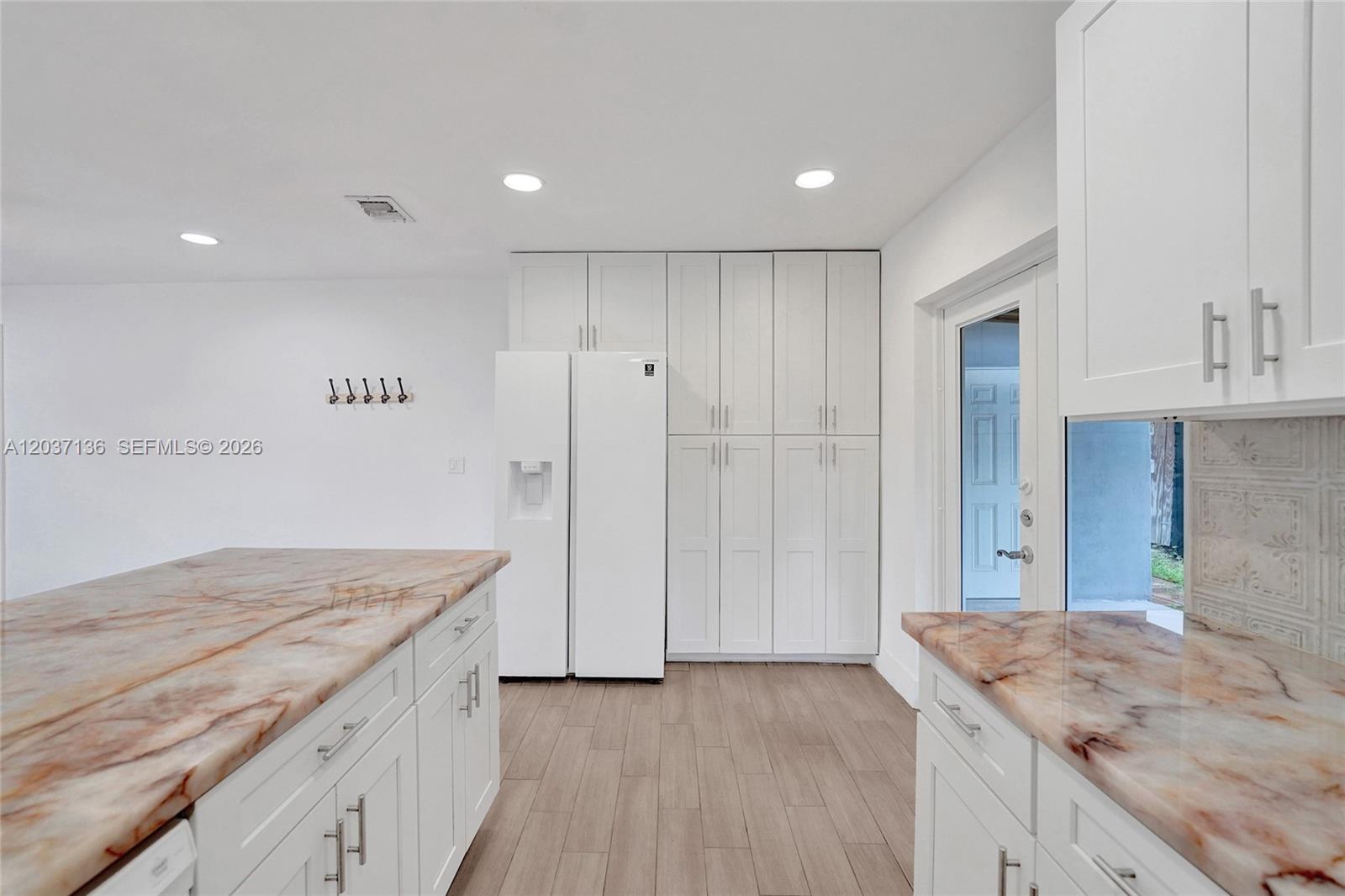 5701 Southwest 37th Street Davie, FL 33314 - Photo 24 of 73