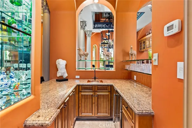 $2,900,000 | 41511 Bob Hope Drive, Rancho Mirage, CA 92270