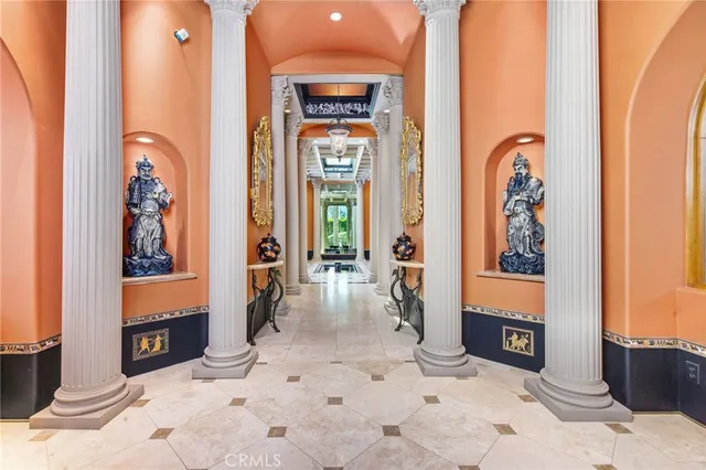 $2,900,000 | 41511 Bob Hope Drive, Rancho Mirage, CA 92270