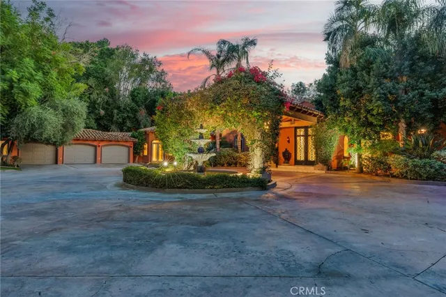 $2,900,000 | 41511 Bob Hope Drive, Rancho Mirage, CA 92270