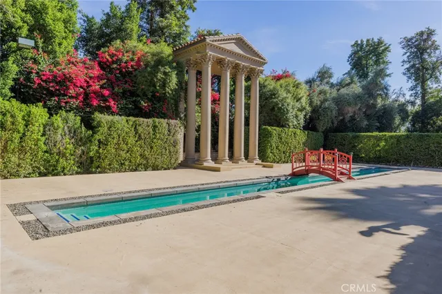 $2,900,000 | 41511 Bob Hope Drive, Rancho Mirage, CA 92270