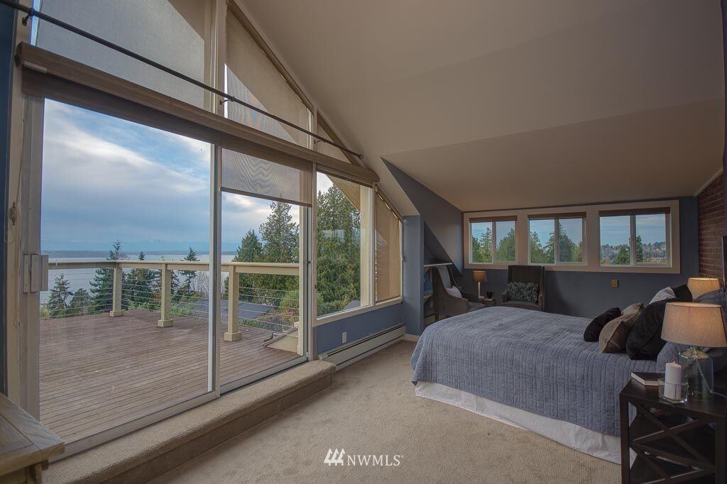 9833 45th Avenue Southwest Seattle, WA 98136 - Photo 12 of 18 Gallery Image 12