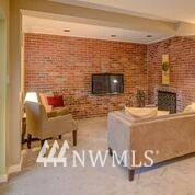 9833 45th Avenue Southwest Seattle, WA 98136 - Photo 3 of 18 Gallery Image 3