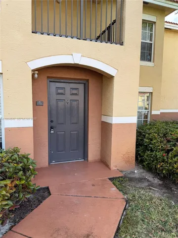 $1,900 | 10354 Fox Trail Road South, Unit 1506, Royal Palm Beach, FL 33411
