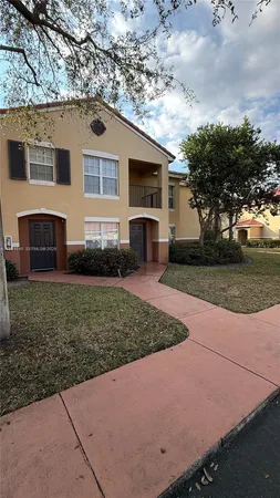 $1,700 | 10354 Fox Trail Road South, Unit 1506, Royal Palm Beach, FL 33411