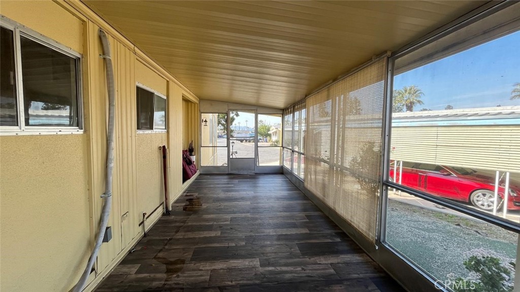 36 Round Table Drive, Unit 36 Riverside, CA 92507 - Photo 3 of 22