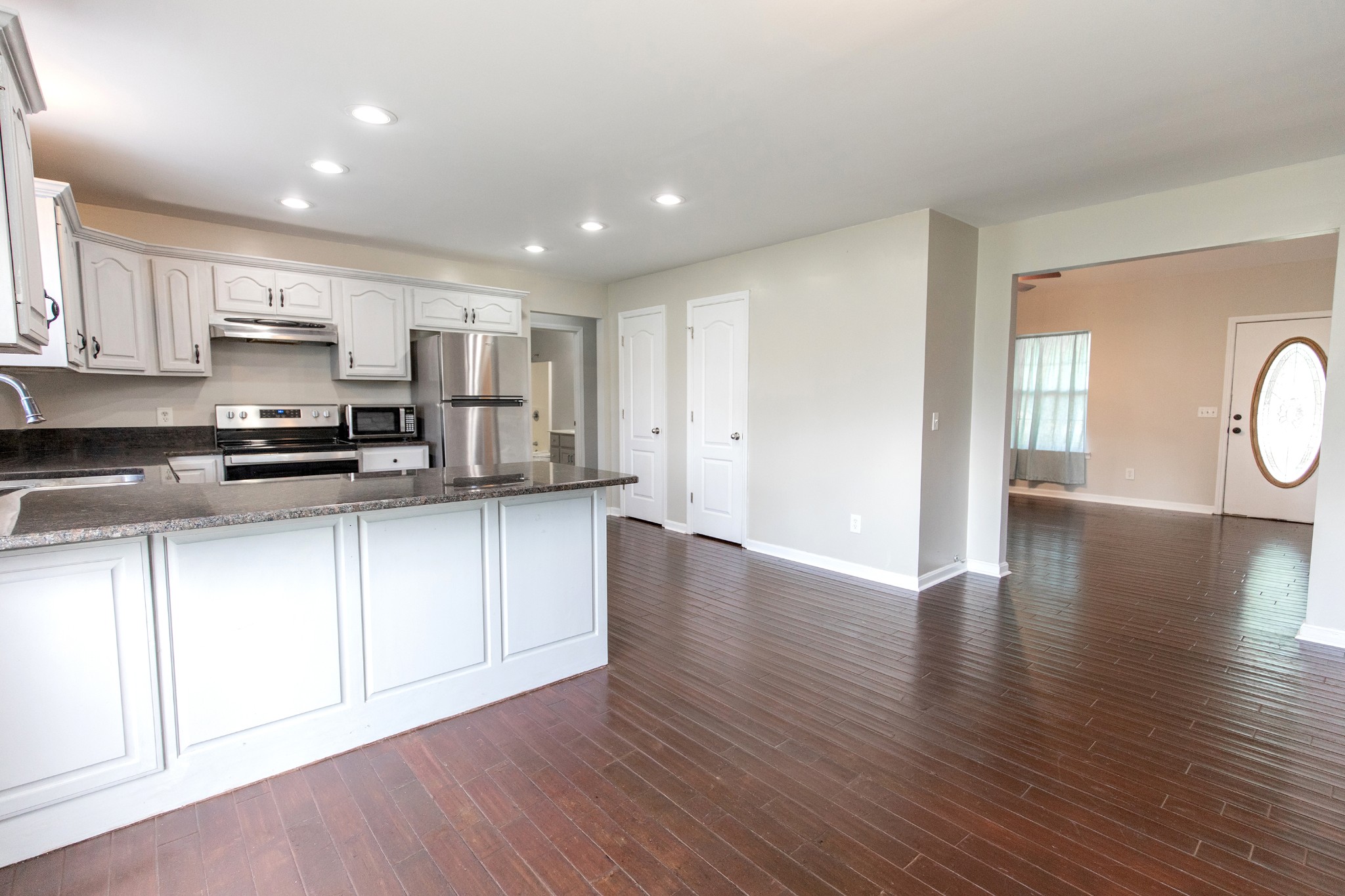 443 Clearview Road Cottontown, TN 37048 - Photo 5 of 21 a view of a kitchen with electric appliances