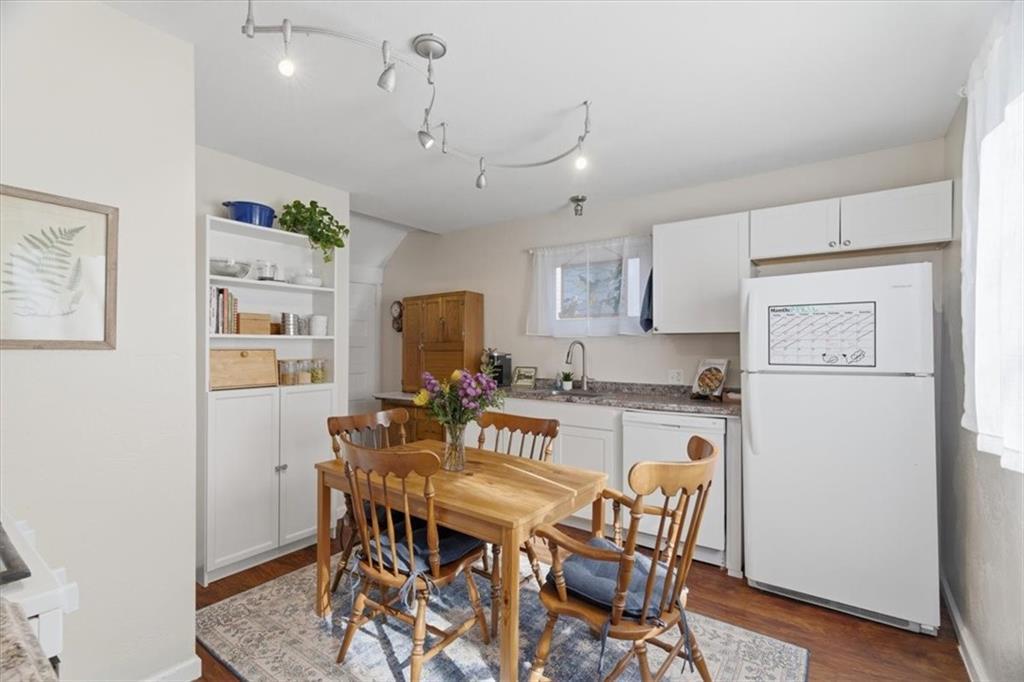 246 Dunseith Street Pittsburgh, PA 15213 - Photo 11 of 36 Gallery Image 11