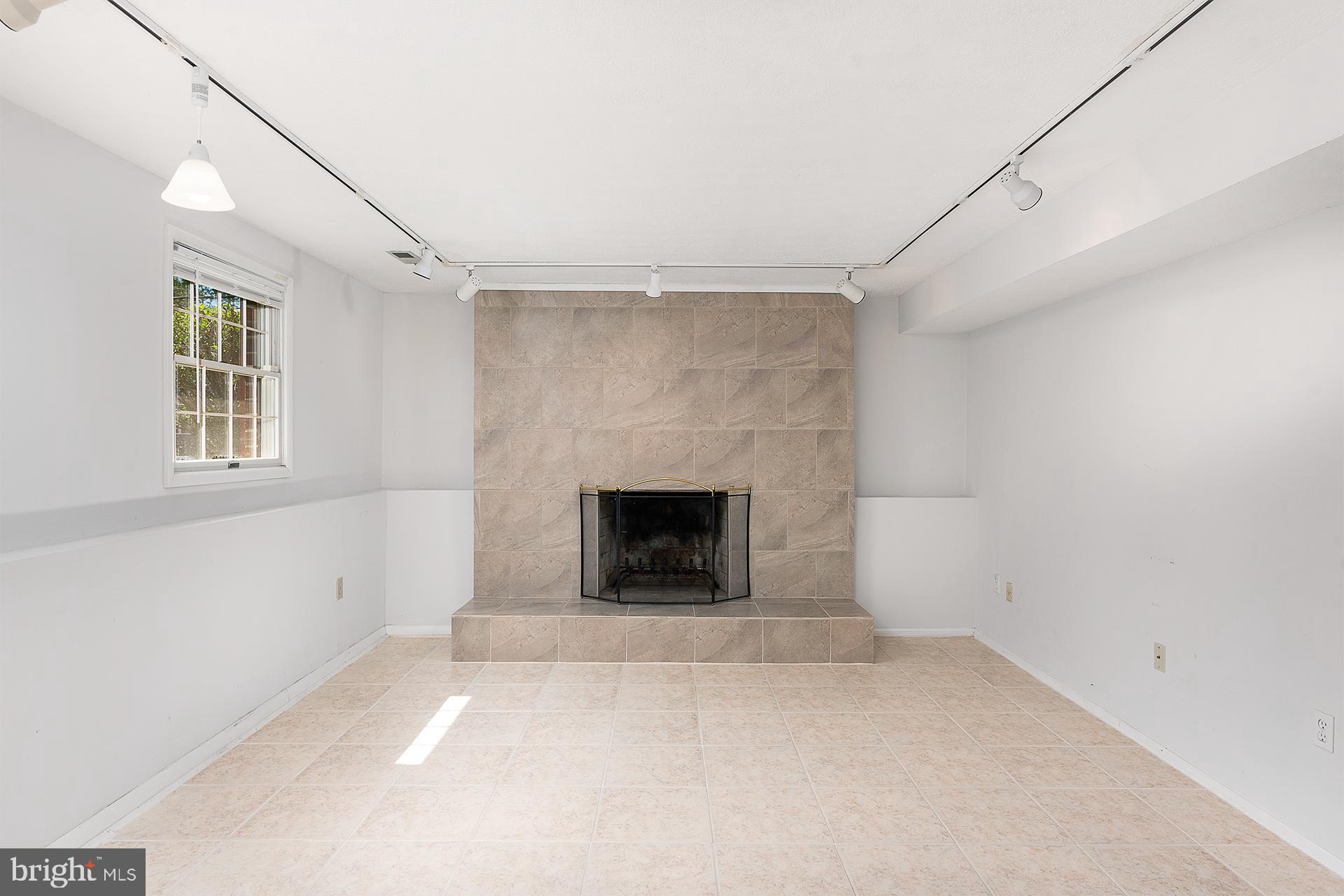 9438 Northgate Road Laurel, MD 20723 - Photo 12 of 40 Gallery Image 12
