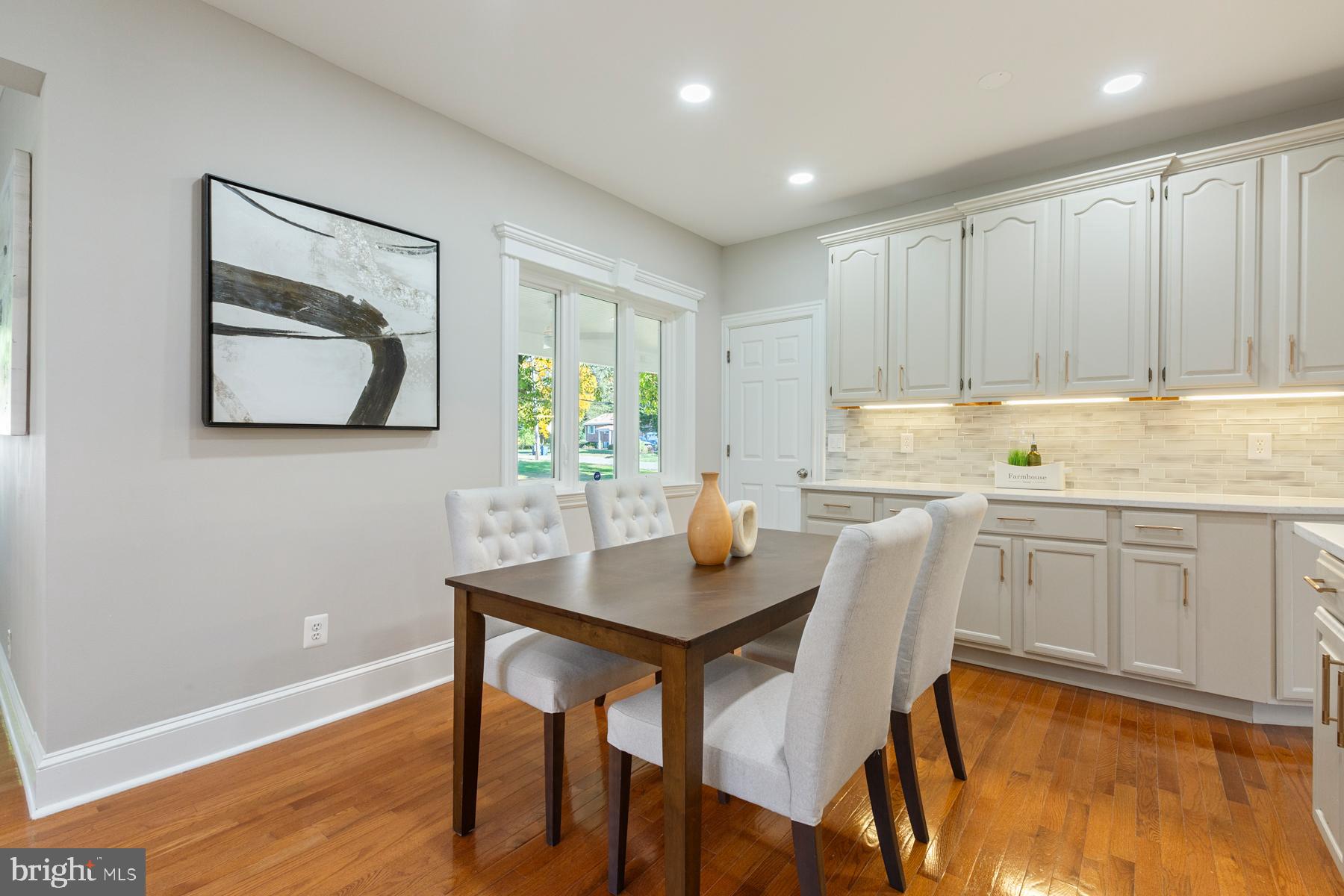 2646 Babcock Road Vienna, VA 22181 - Photo 23 of 52 Perfect space for a Table or an Island