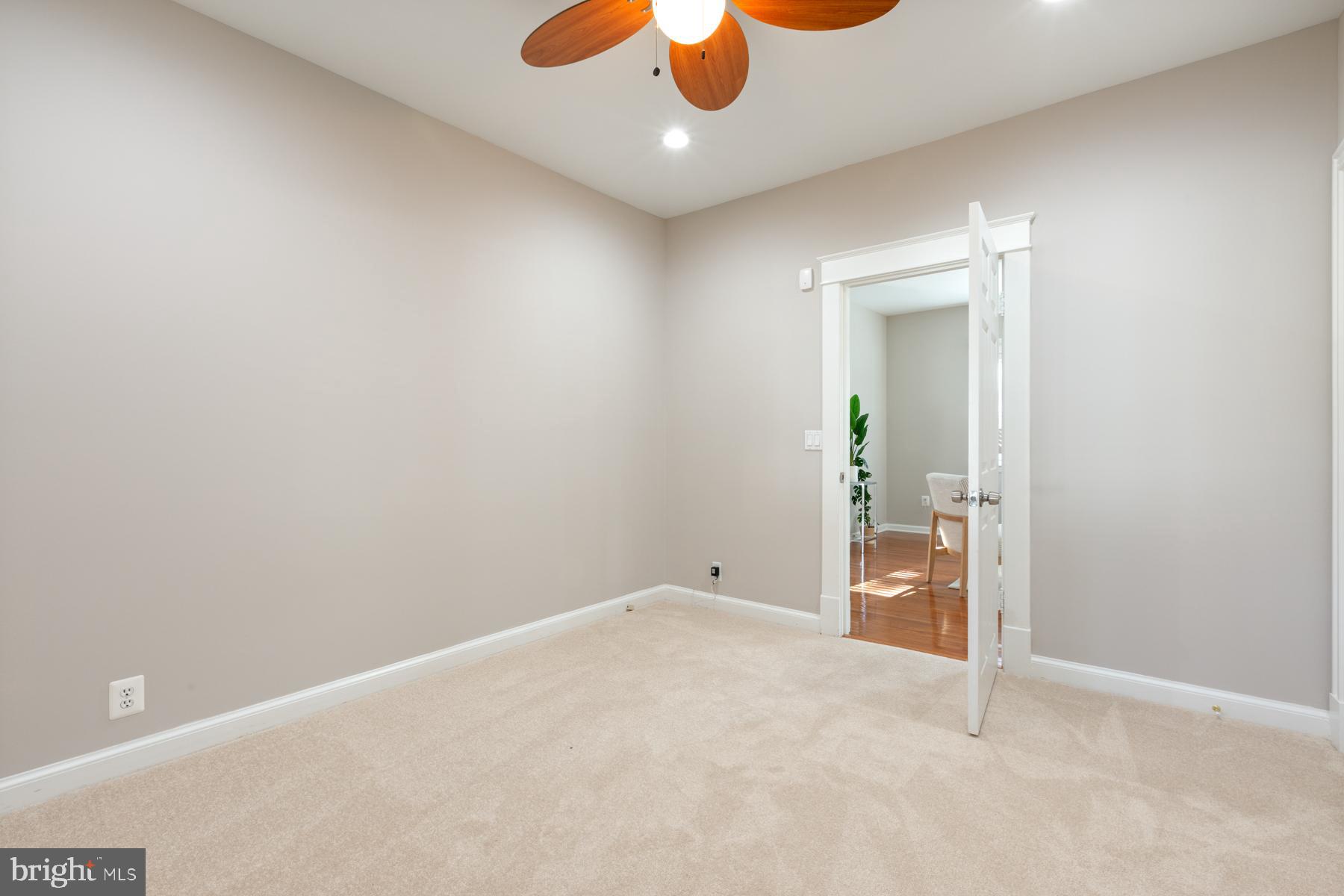 2646 Babcock Road Vienna, VA 22181 - Photo 29 of 52 Bedroom 4