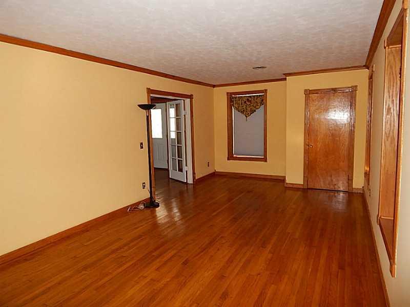 5218 Dayton Springfield Road Springfield, OH 45502 - Photo 3 of 25 Gallery Image 3