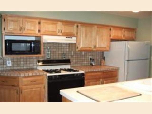 516 7th Street Southwest Rochester, MN 55902 - Photo 5 of 17