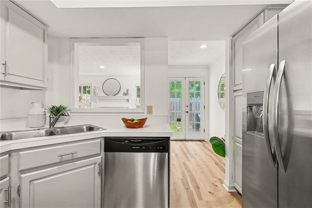 111 Mary Gay Court Decatur, GA 30030 - Photo 11 of 33 Gallery Image 11