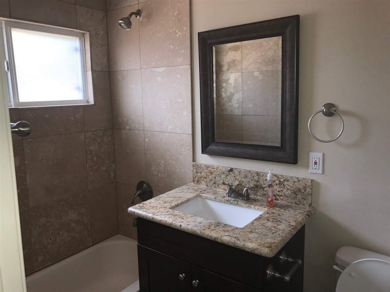 1684 Tarleton Street Spring Valley, CA 91977 - Photo 12 of 18 Gallery Image 12