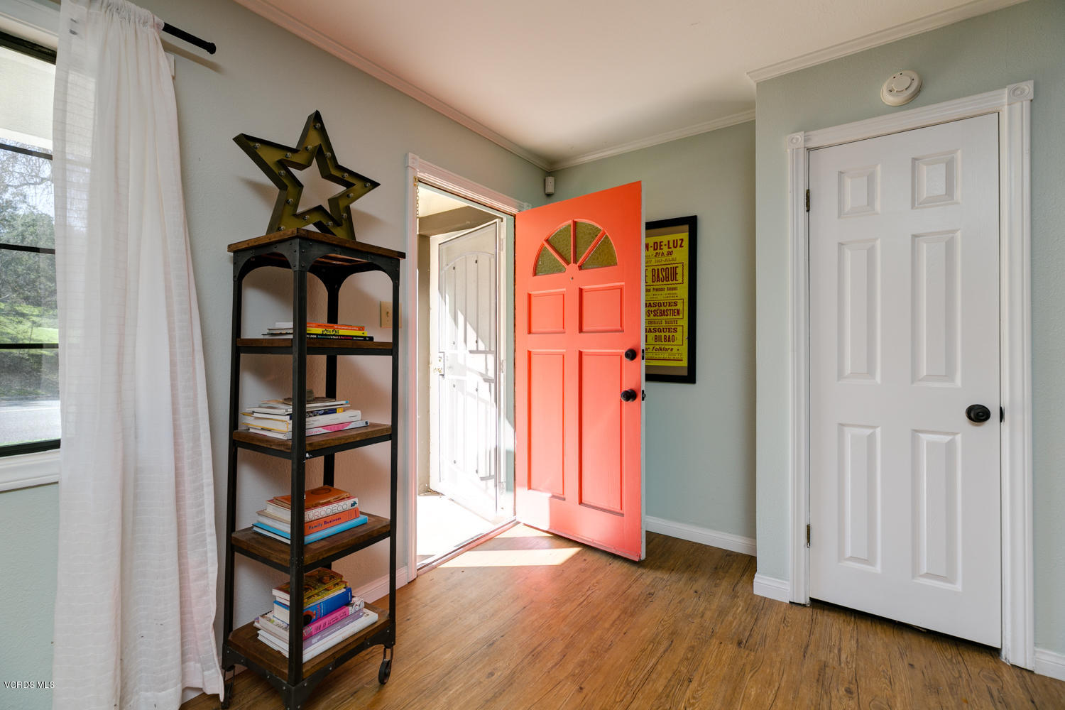 1111 Arcata Road Ojai, CA 93023 - Photo 4 of 27 Entry